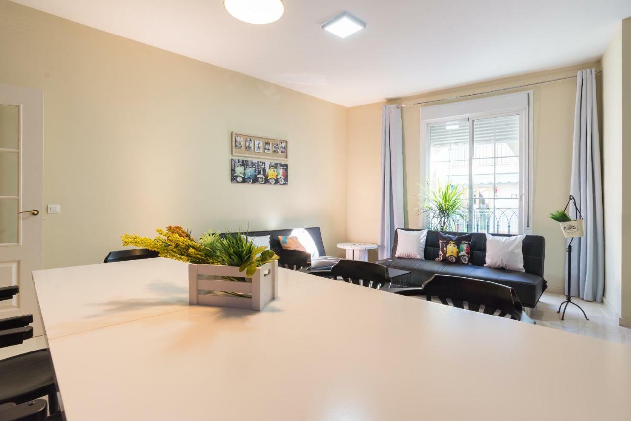 Appartement Gr2-Large Groups Apt-Walking Distance To Old Town à Málaga Extérieur photo